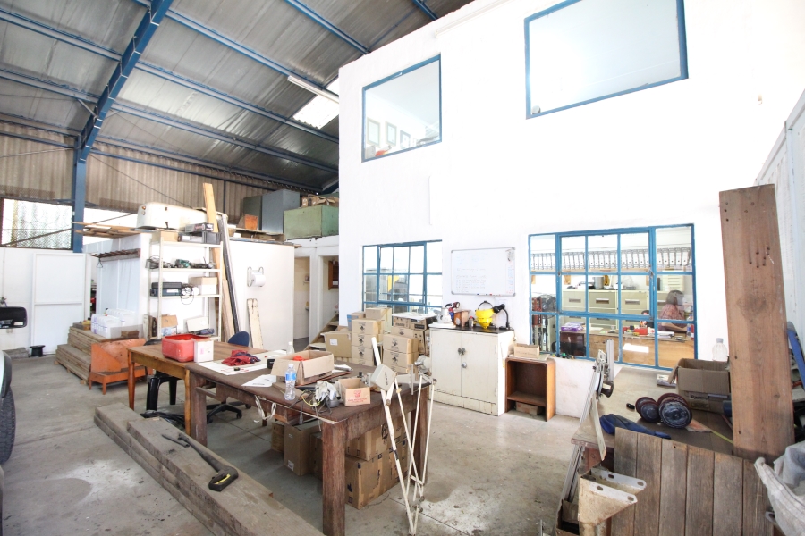 Commercial Property for Sale in Braelyn Eastern Cape